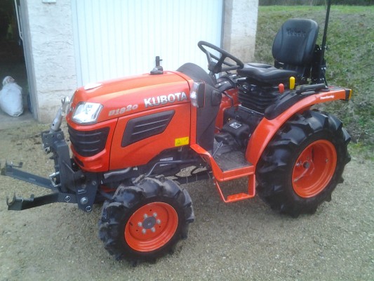 Kubota B1820 USZCZELKA GŁOWICY